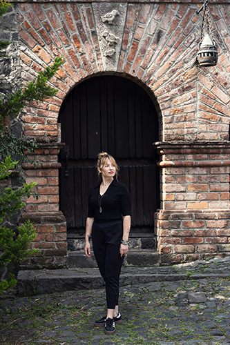 _CDMX-Ness-Standing-Looking-Away